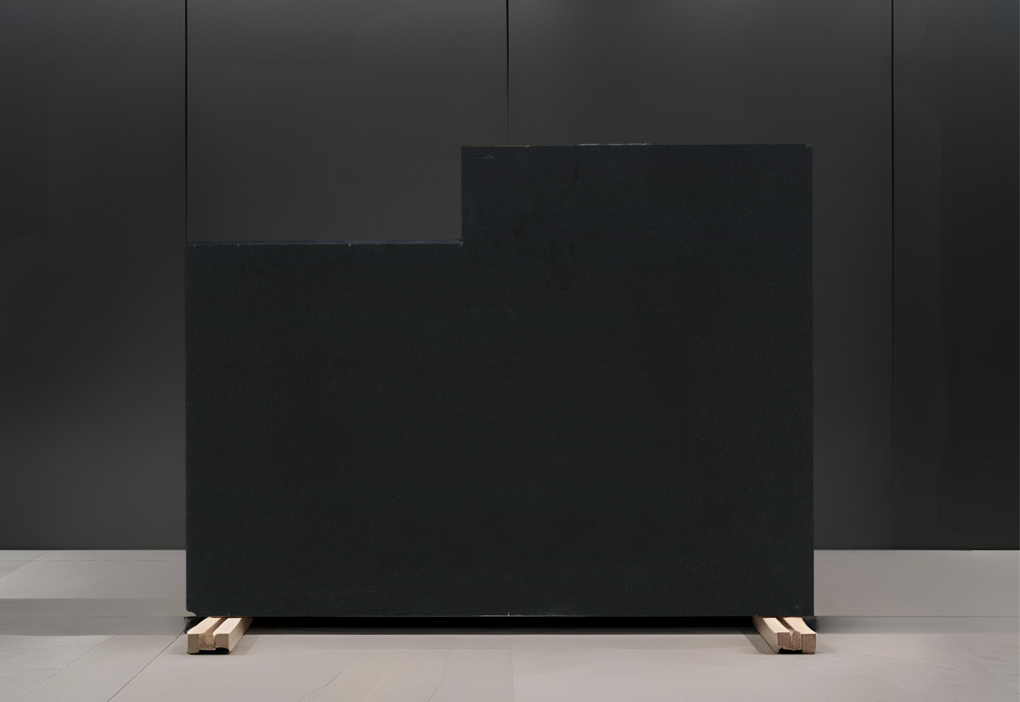 ABSOLUTE BLACK REMNANT -GRANITE/LEATHERED/ 2CM