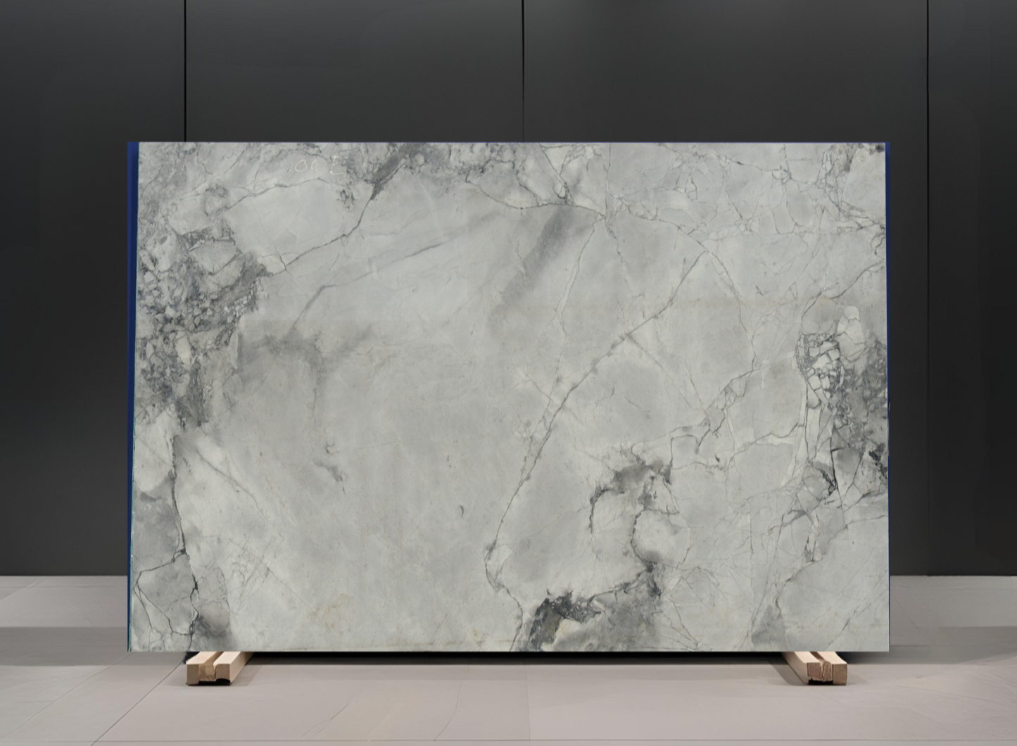 SUPER WHITE REMNANT -QUARTZITE /POLISHED/3CM