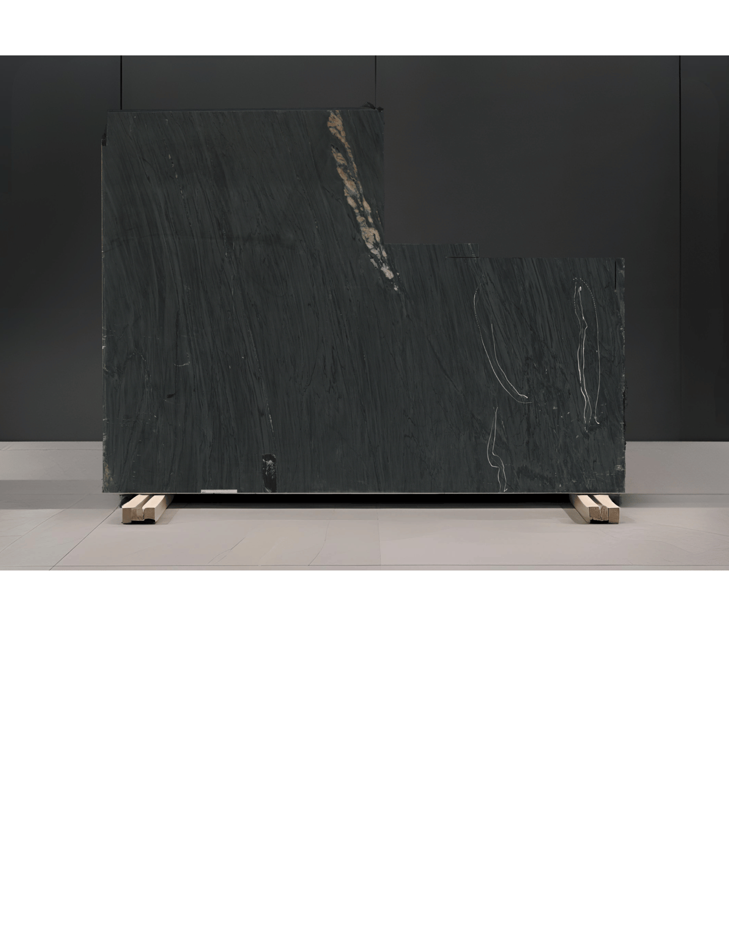 BLACK SOAPSTONE REMNANT -SOAPSTONE/HONED/ 3CM