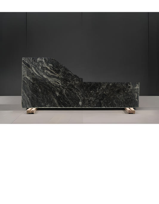 BLACK FOREST REMNANT - GRANITE / POLISHED / 3CM