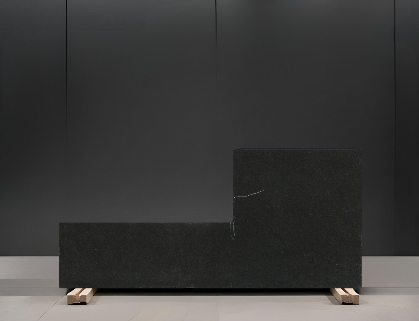 BLACK PEARL REMNANT- GRANITE/LEATHERED/ 3CM