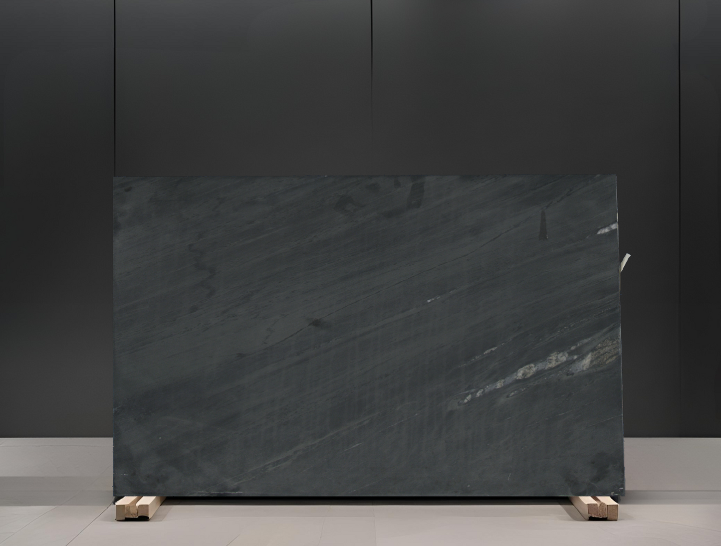 NIAGARA BLACK REMNANT - SOAPSTONE /HONED/3CM