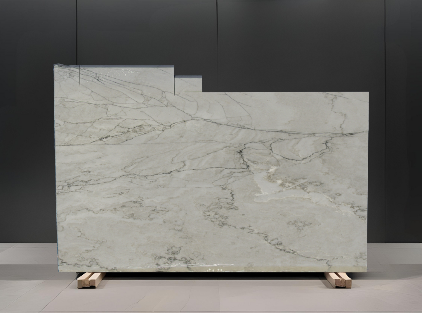 WHITE SANTORINI REMNANT- QUARTZITE /POLISHED/ 3CM