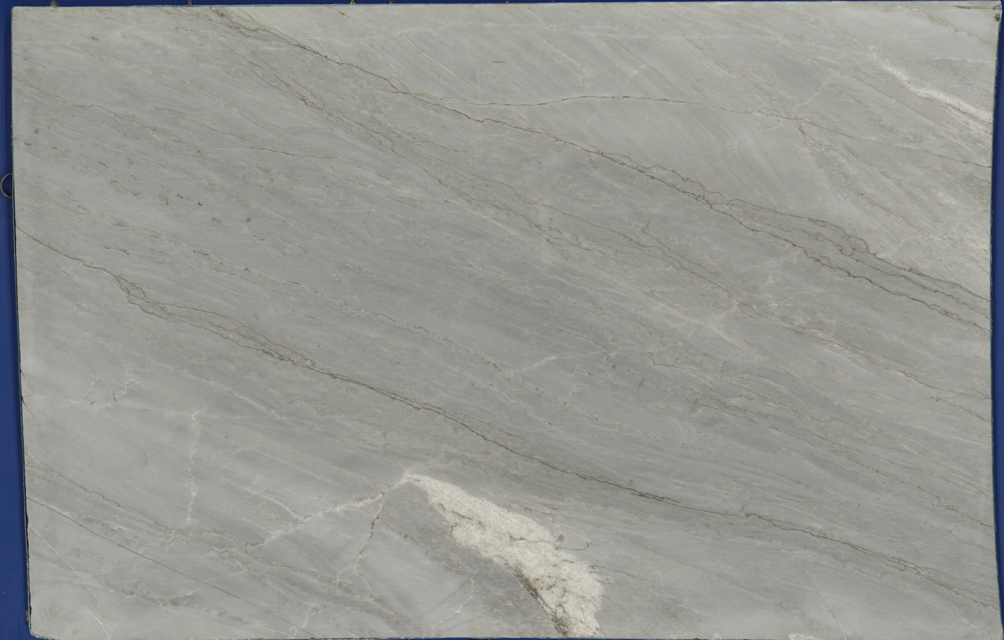 AZZUR /QUARTZITE-HONED