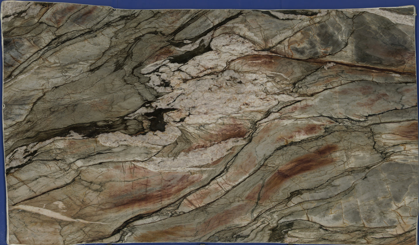CRYSTAL TEMPEST / QUARTZITE - POLISHED 3CM