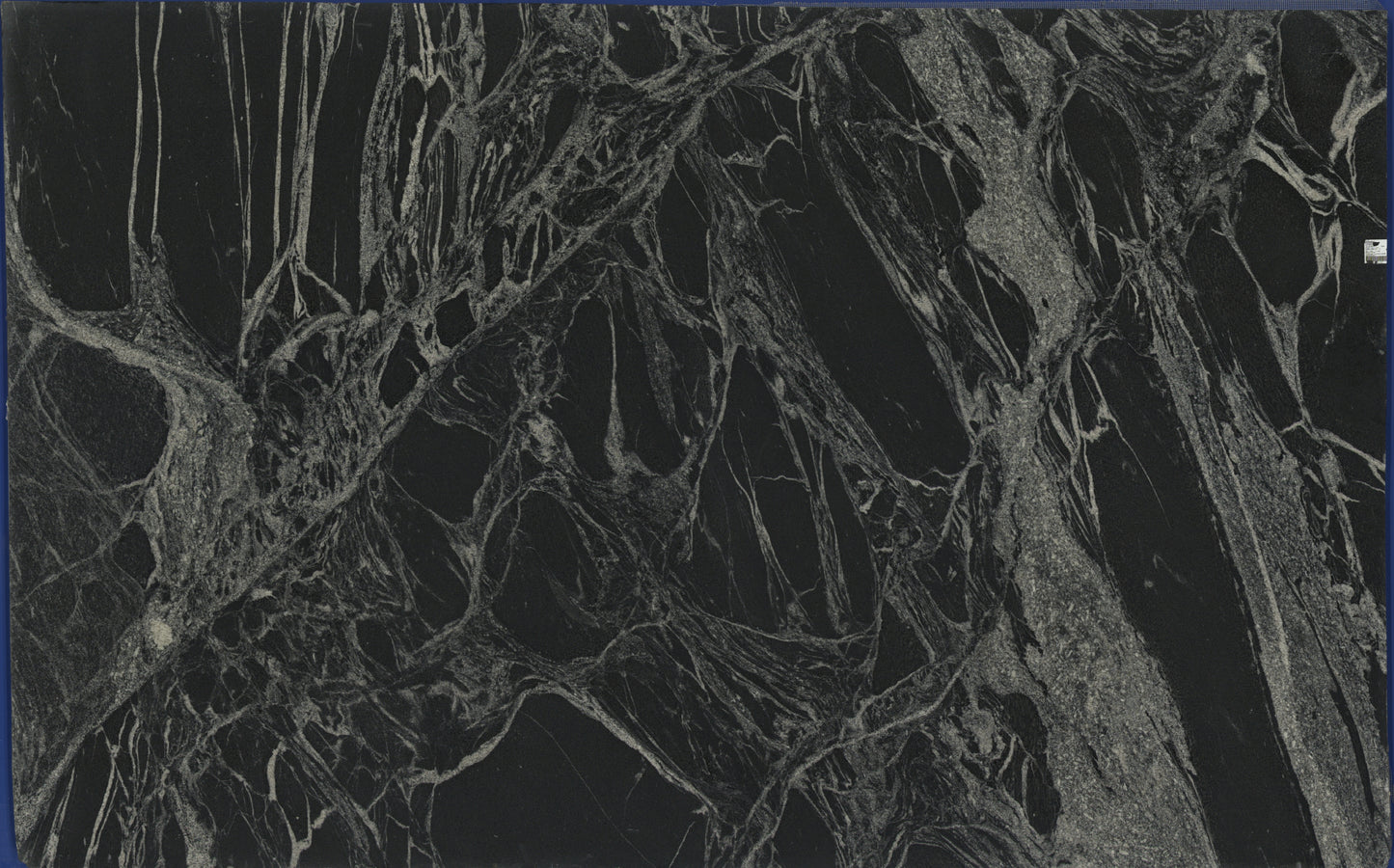 SILVER GREY /GRANITE - HONED 3CM